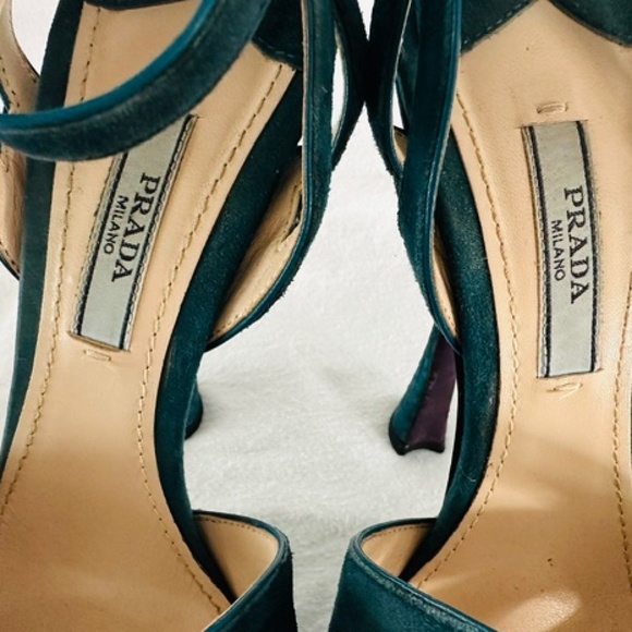 Vintage Prada suede cutout platform sandal - Picture 5 of 11